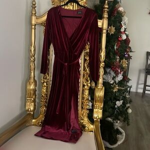 Elegant Velvet Long Sleeve Bardot Dress - Burgundy